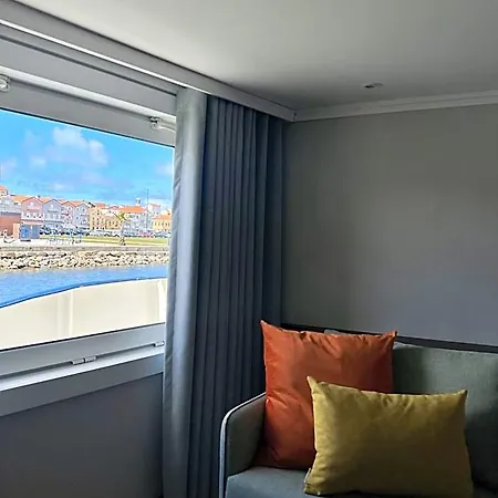 Costa Do Sal Boat Lounge Hotel